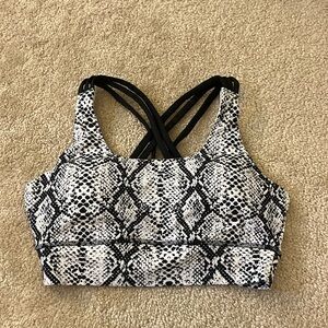 sports bra